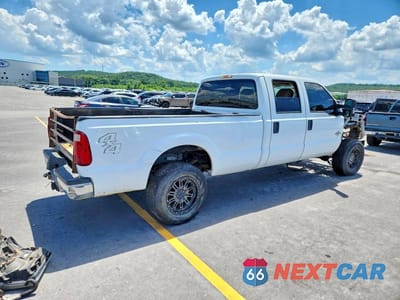 Trzecie zdjęcie samochodu z tyłu: 2012 FORD F250 SUPER DUTY VIN:1FT7W2BT8CEB29725 - miniatura