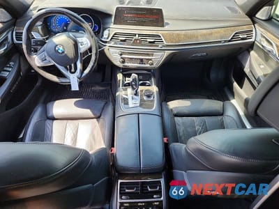 Zdjęcie 8 z 13 samochodu: 2018 BMW 750 XI VIN:WBA7F2C53JG423595 - miniatura