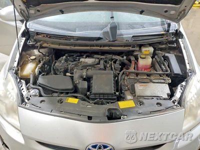 Zdjęcie 12 z 13 samochodu: 2011 TOYOTA PRIUS THREE VIN:JTDKN3DU2B5306471 - miniatura