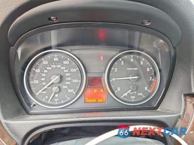 Zdjęcie 9 z 12 samochodu: 2009 BMW 335 I VIN:WBAWL73509P181863 - miniatura
