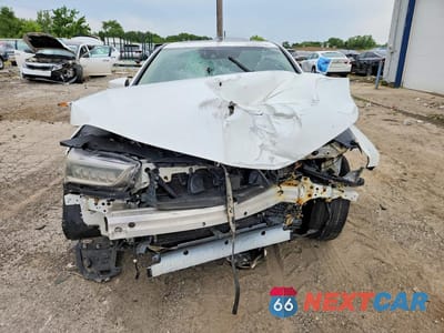 Piąte zdjęcie samochodu w środku: 2018 ACURA TLX TECH VIN:19UUB1F54JA001119 - miniatura
