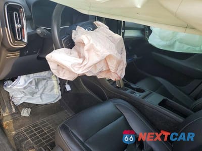 Zdjęcie 8 z 12 samochodu: 2019 VOLVO XC40 T5 MOMENTUM VIN:YV4162UK9K2117154 - miniatura