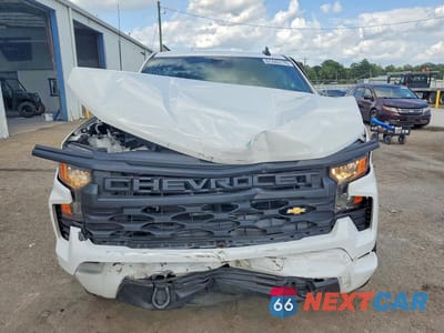 Piąte zdjęcie samochodu w środku: 2025 CHEVROLET SILVERADO K1500 CUSTOM VIN:1GCPKBEK2SZ226134 - miniatura