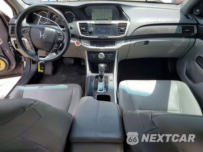 Zdjęcie 8 z 13 samochodu: 2015 HONDA ACCORD TOURING VIN:1HGCR3F90FA003754 - miniatura