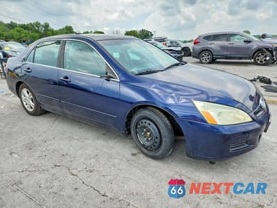 Czwarte zdjęcie samochodu z boku: 2007 HONDA ACCORD EX VIN:1HGCM56847A145639 - miniatura