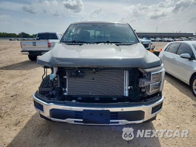 Piąte zdjęcie samochodu w środku: 2025 FORD F150 LARIAT VIN:1FTFW5L53SFB50178 - miniatura