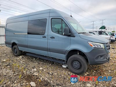 Czwarte zdjęcie samochodu z boku: 2024 MERCEDES-BENZ SPRINTER 2500 VIN:W1W4NCVY5RP640264 - miniatura