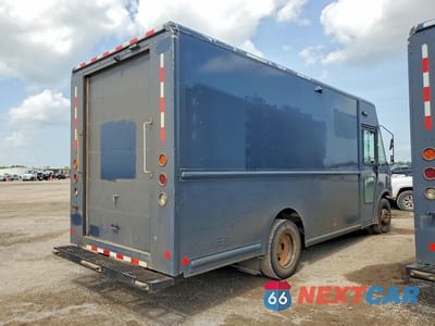 Trzecie zdjęcie samochodu z tyłu: 2020 FORD F59 DELIVERY TRUCK VIN:1F65F5KNXL0A06048 - miniatura