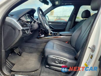 Zdjęcie 7 z 13 samochodu: 2018 BMW X5 SDRIVE35I VIN:5UXKR2C53J0Z21663 - miniatura