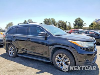 Czwarte zdjęcie samochodu z boku: 2015 TOYOTA HIGHLANDER XLE VIN:5TDKKRFH4FS106221 - miniatura