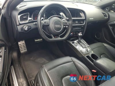 Zdjęcie 8 z 12 samochodu: 2015 AUDI RS5 VIN:WUAC6AFR3FA901411 - miniatura