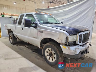 Czwarte zdjęcie samochodu z boku: 2004 FORD F250 SUPER DUTY VIN:1FTNX21P74EC68884 - miniatura