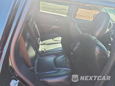 Zdjęcie 11 z 14 samochodu: 2018 JEEP CHEROKEE LIMITED VIN:1C4PJMDBXJD564618 - miniatura
