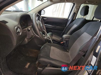 Zdjęcie 7 z 13 samochodu: 2014 JEEP COMPASS SPORT VIN:1C4NJDBB8ED506135 - miniatura