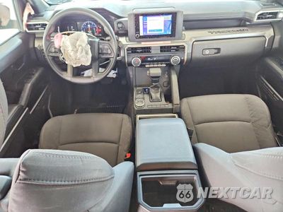 Zdjęcie 8 z 12 samochodu: 2025 TOYOTA TACOMA SR5 VIN:3TYKB5FN0ST019686 - miniatura