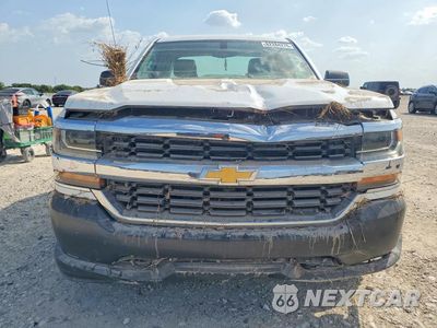 Piąte zdjęcie samochodu w środku: 2018 CHEVROLET SILVERADO K1500 VIN:1GCVKNECXJZ225457 - miniatura