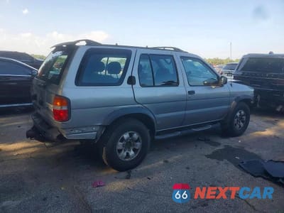 Trzecie zdjęcie samochodu z tyłu: 1998 NISSAN PATHFINDER XE VIN:JN8AR05S4WW233975 - miniatura