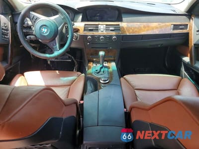 Zdjęcie 8 z 12 samochodu: 2007 BMW 530 XI VIN:WBANF73517CU23762 - miniatura