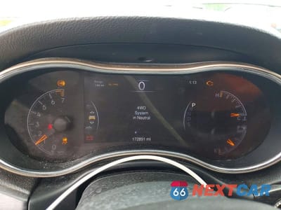 Zdjęcie 9 z 13 samochodu: 2014 JEEP GRAND CHEROKEE LIMITED VIN:1C4RJFBG8EC173546 - miniatura
