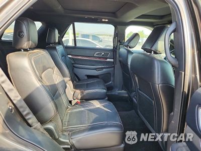 Zdjęcie 11 z 13 samochodu: 2018 FORD EXPLORER PLATINUM VIN:1FM5K8HT7JGC14212 - miniatura