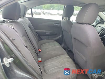 Zdjęcie 10 z 12 samochodu: 2014 CHEVROLET SONIC LT VIN:1G1JC5SH3E4212914 - miniatura