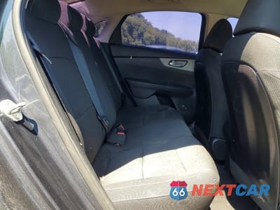 Zdjęcie 10 z 12 samochodu: 2019 KIA FORTE LXS VIN:3KPF24AD4KE069474 - miniatura