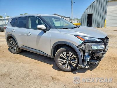 Czwarte zdjęcie samochodu z boku: 2023 NISSAN ROGUE SV VIN:JN8BT3BA0PW407853 - miniatura