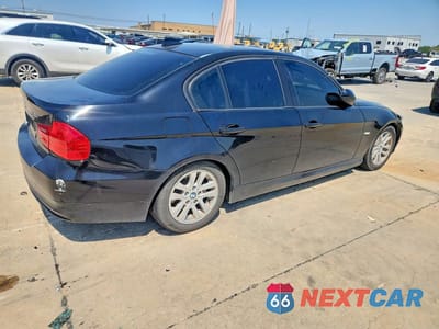 Trzecie zdjęcie samochodu z tyłu: 2009 BMW 328 I SULEV VIN:WBAPH53589A434084 - miniatura