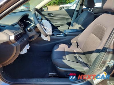 Zdjęcie 7 z 12 samochodu: 2025 NISSAN ALTIMA SV VIN:1N4BL4DV2SN341487 - miniatura