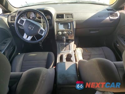 Zdjęcie 8 z 12 samochodu: 2013 DODGE CHALLENGER SXT VIN:2C3CDYAGXDH649371 - miniatura