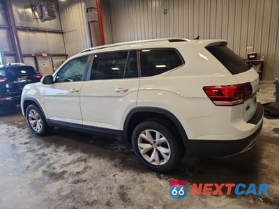 Drugie zdjęcie samochodu z przodu: 2018 VOLKSWAGEN ATLAS SE VIN:1V2KR2CA4JC507917 - miniatura