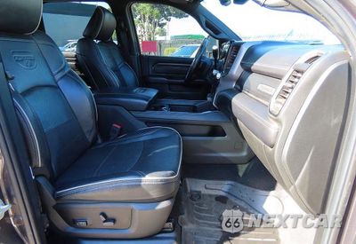 Piąte zdjęcie samochodu w środku: 2023 RAM 2500 POWERWAGON VIN:3C6UR5ELXPG634808 - miniatura