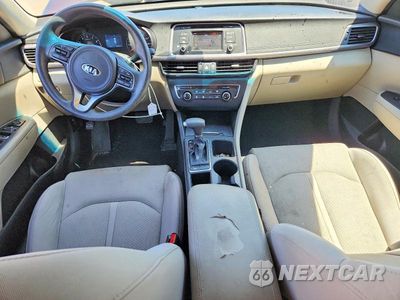 Zdjęcie 8 z 13 samochodu: 2016 KIA OPTIMA LX VIN:5XXGT4L37GG039373 - miniatura