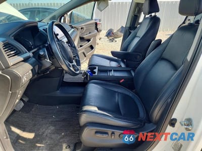 Zdjęcie 7 z 14 samochodu: 2021 HONDA ODYSSEY EXL VIN:5FNRL6H72MB044768 - miniatura