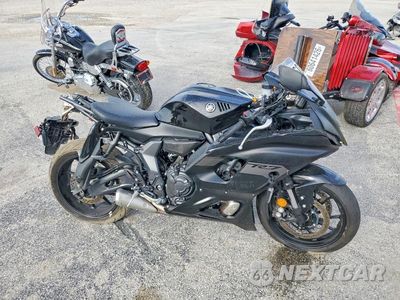 2025 YAMAHA YZFR7 JYARM38E9SA020933 - główne zdjęcie licytacji z USA - miniatura