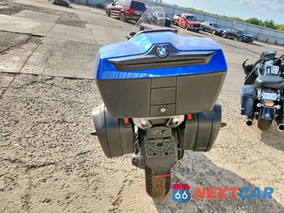 Czwarte zdjęcie samochodu z boku: 2026 BMW R 1300 RT VIN:WB10M4306T6M10775 - miniatura