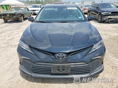 Piąte zdjęcie samochodu w środku: 2024 TOYOTA CAMRY LE VIN:4T1C11AK7RU879157 - miniatura