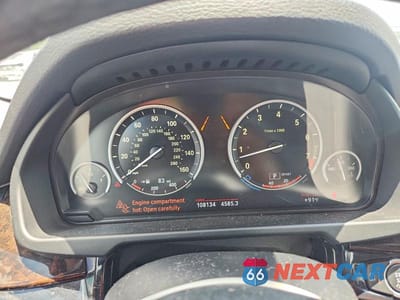 Zdjęcie 9 z 13 samochodu: 2016 BMW X5 XDRIVE35I VIN:5UXKR0C51G0P31101 - miniatura