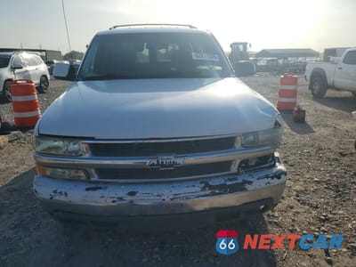 Piąte zdjęcie samochodu w środku: 2002 CHEVROLET TAHOE C1500 VIN:1GNEC13V82R221894 - miniatura