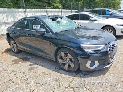 Czwarte zdjęcie samochodu z boku: 2023 AUDI A3 PREMIUM VIN:WAUAUDGY3PA108013 - miniatura