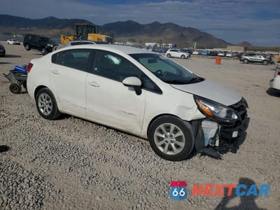 Czwarte zdjęcie samochodu z boku: 2015 KIA RIO LX VIN:KNADM4A36F6485110 - miniatura