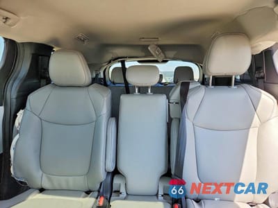 Zdjęcie 10 z 13 samochodu: 2026 TOYOTA SIENNA XLE 8-PASSENGER VIN:5TDYRKEC0TS293021 - miniatura
