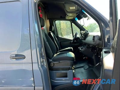 Zdjęcie 7 z 10 samochodu: 2019 MERCEDES-BENZ SPRINTER 2500/3500 VIN:WD4PF1CDXKP134242 - miniatura