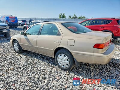 Drugie zdjęcie samochodu z przodu: 2000 TOYOTA CAMRY LE VIN:4T1BG22K3YU007670 - miniatura