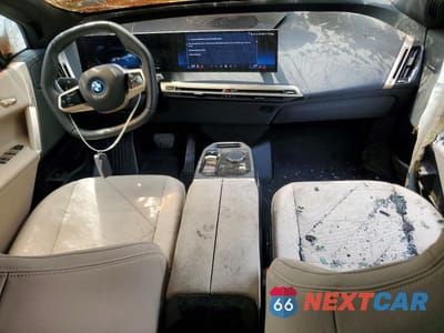 Zdjęcie 8 z 13 samochodu: 2025 BMW IX XDRIVE50 VIN:WB523CF0XSCU09712 - miniatura