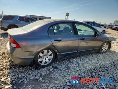 Trzecie zdjęcie samochodu z tyłu: 2011 HONDA CIVIC LX VIN:19XFA1F5XBE014370 - miniatura