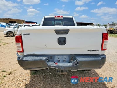 Zdjęcie 6 z 12 samochodu: 2023 RAM 2500 TRADESMAN VIN:3C6UR5HJ4PG606545 - miniatura