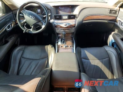 Zdjęcie 8 z 12 samochodu: 2016 INFINITI Q70L 3.7 VIN:JN1BY1PP3GM630661 - miniatura