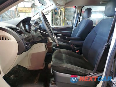 Zdjęcie 7 z 13 samochodu: 2015 DODGE GRAND CARAVAN SE VIN:2C4RDGBG5FR557970 - miniatura