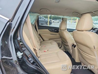 Zdjęcie 10 z 13 samochodu: 2017 NISSAN ROGUE SL VIN:JN8AT2MT5HW399349 - miniatura